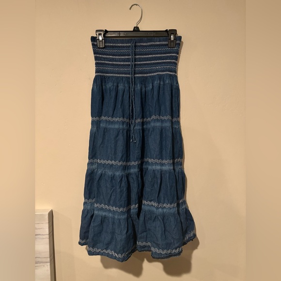 Lapis Dresses & Skirts - Lapis Tiered Denim Skirt | Size: Medium
